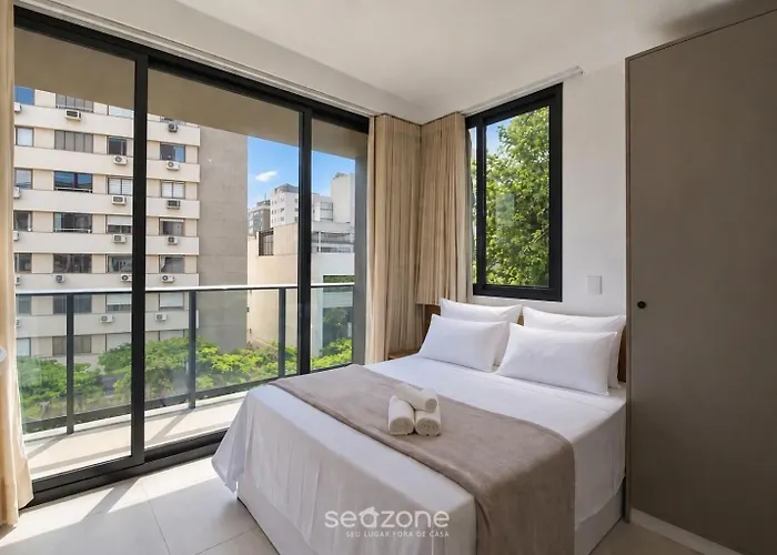 Em Cond. C/ Piscina E Vista Cid. Tbf0608 * Porto Alegre